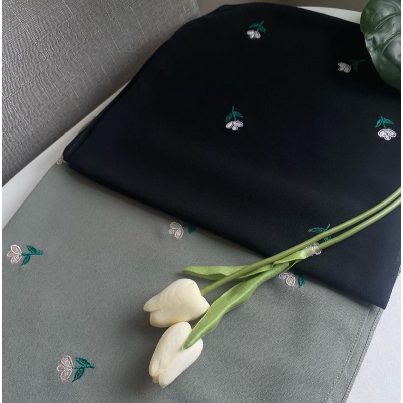 Tulip collection ฮิญาบเเบบสามเหลี่ยม