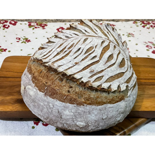 Everday Sourdough Bread อัญชัน ขนมปังเปลือกแข็ง ผลไม้รวม/ ธัญพืช ชาวโดว์ ขนาด 550-670g อบใหม่ๆ ทุกออเดอร์