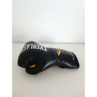 นวมชกมวย EVERLAST PRO STYLE ELITE TRAINING GLOVES