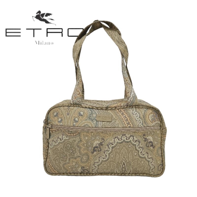 อีกหนึ่งรุ่นใบใหม่สวยสุดคุ้ม✅️✅️BRAND: ETRO Milano
🍓🍓รุ่นนี้เลยจ้า....ETRO MILANO