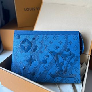 กระเป๋าคลัชLOUIS VUITTON NEW COLLECTION - กระเป๋ารุ่น Pochette Voyage+