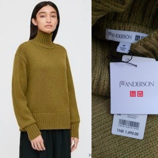 เสื้อไหมพรมคอสูง Uniqlo ของแท้ คอลเลคชั่นJWanderson น่ารักมาก