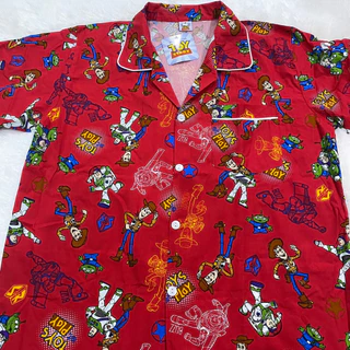 ToyStory ชุดนอนลายทอยสตอรี่ ชุดนอนเด็ก และ ชุดนอนผู้ใหญ่ พร้อมส่ง ลายวู้ดดี้ บัทไลท์เยียร์ ลิขสิทธิ์แท้ 100%
