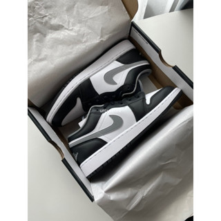 (ทักแชทก่อนสั่ง | Pre-order 10-14 day) Nike air jordan 1 low black medium grey 🤍🐩🎧 หนุ่มๆ คนไหนกำลังหาคู่ที่สีใส่ง่ายๆ