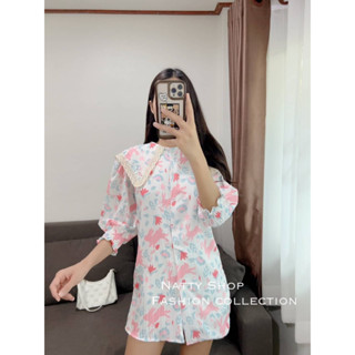 มินิเดรสผ้าทอนูนพิมพ์ลายเนื้อนุ่มใส่สบาย งานคอปกใหญ่แต่งลูกไม้รอบๆ แขนจั๊ม กระดุมหน้า ทรงสวยใส่ได้ตลอดเลยค่า