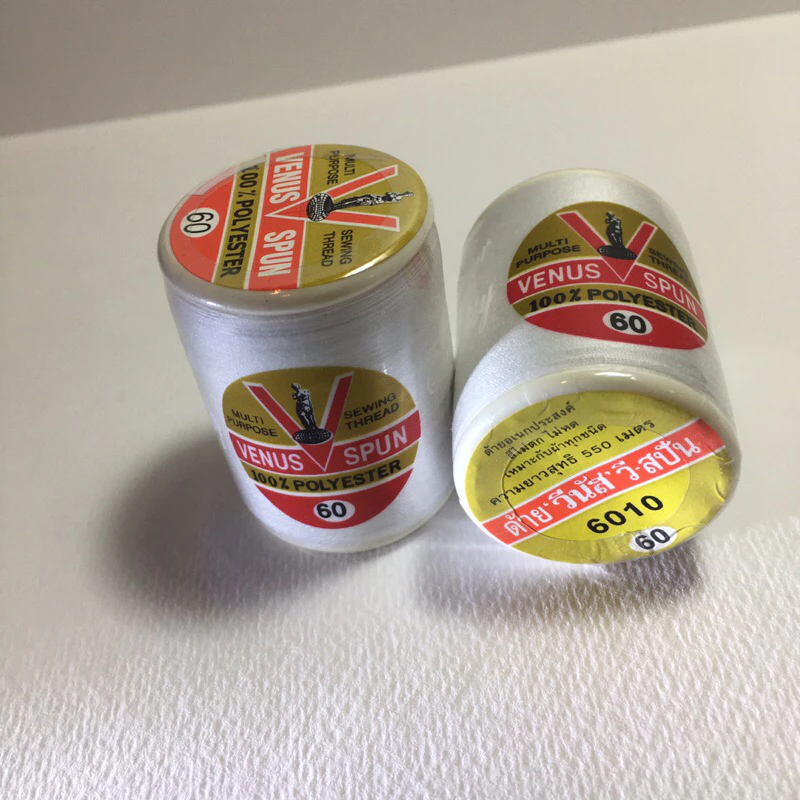 ด้ายวีนัส 550เมตร ขาว ดำ ตราVenus ราคา2 หลอด30 บาท