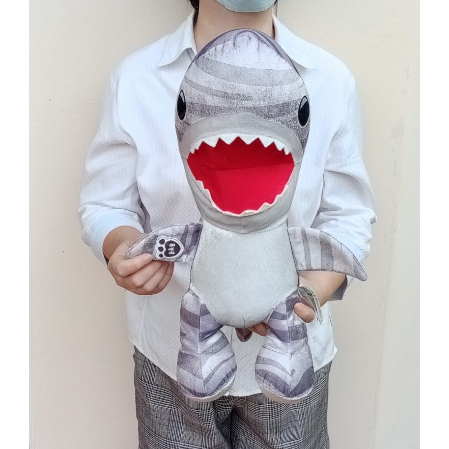 ตุ๊กตาปลาฉลาม บิ้วอะแบร์ Build A Bear Shark Week , Tiger Shark Discovery Channel ขนาด 18 นิ้ว