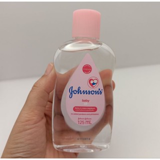 Johnsons baby oil จอห์นสัน เบบี้ ออยล์ เบบี้ออยล์สีชมพู 125 มล.