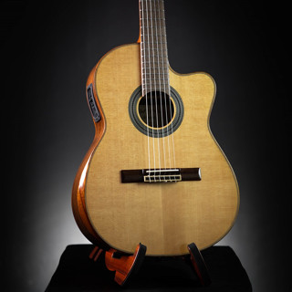 กีตาร์ Alvarez CC7HCEAR กีตาร์สายเอ็น Hybrid Classical สเปค Top Solid (A+ Sitka Spruce / Dark Walnut) with Armrest