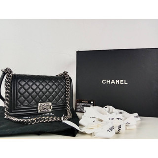 Chanel boy 10" Caviar RHW holo25 Very good condition FULLSET