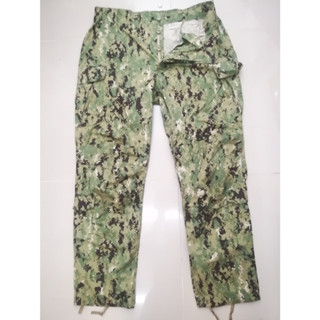 01AOR2กางเกงทหารUSผู้ชาย TROUSERSNAVYWORKINGUNIFORM TYPE 3 ขนาดXL-Lรอบเอว39-42 นิ้วลายพราง DIGITALWOODLANDพร้อมป้ายชื่อ