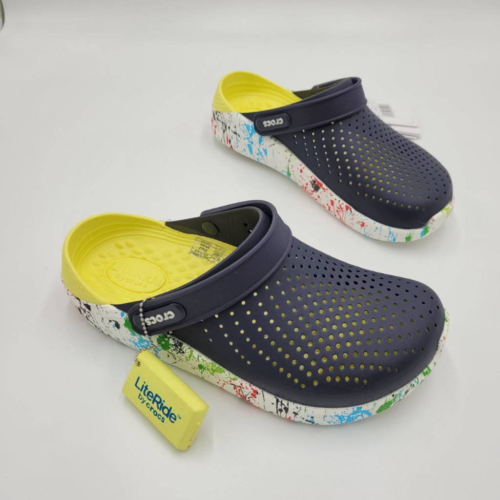 รองเท้าลำลองแฟชั่น สไตล์ Crocs LiteRide Graphic Clog