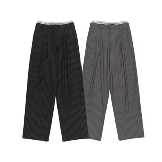 Sculptor Peekaboo Lowrise Pintuck Pants Black / Grey Pin Stripe กางเกง