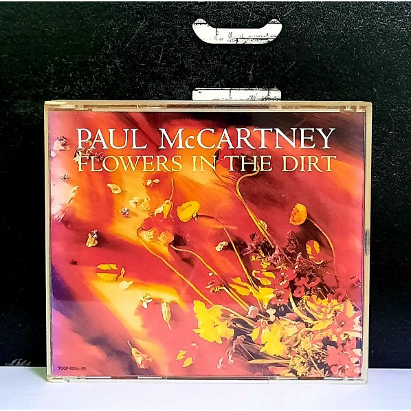 CD ซีดีเพลง Paul McCartney / Flowers in the dirt                                     -s08