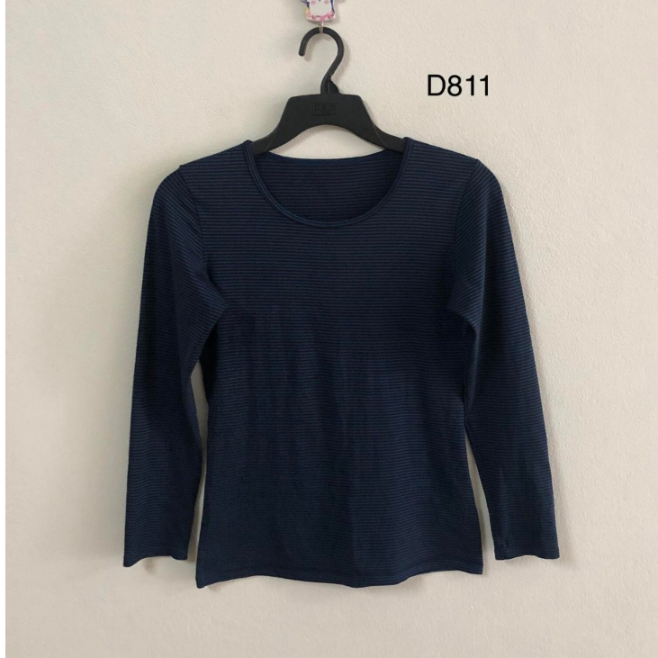 M(ญ) Heattech (D811) แบรนด์ uniqlo ยูนิโคล่ คอกลม