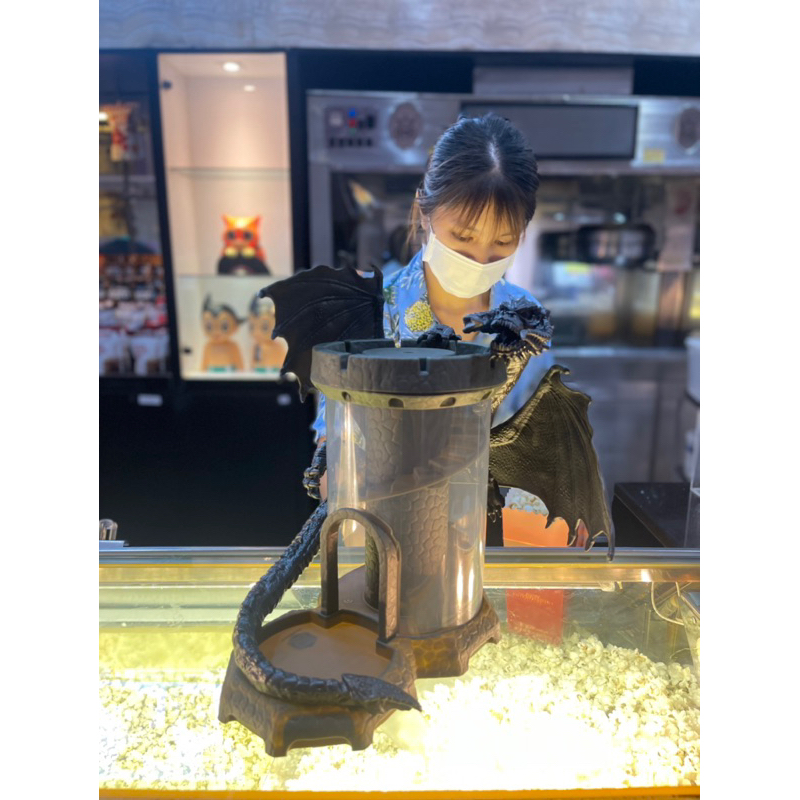 แก้ว Dice Tower จากเรื่อง Dungeons and Dragons