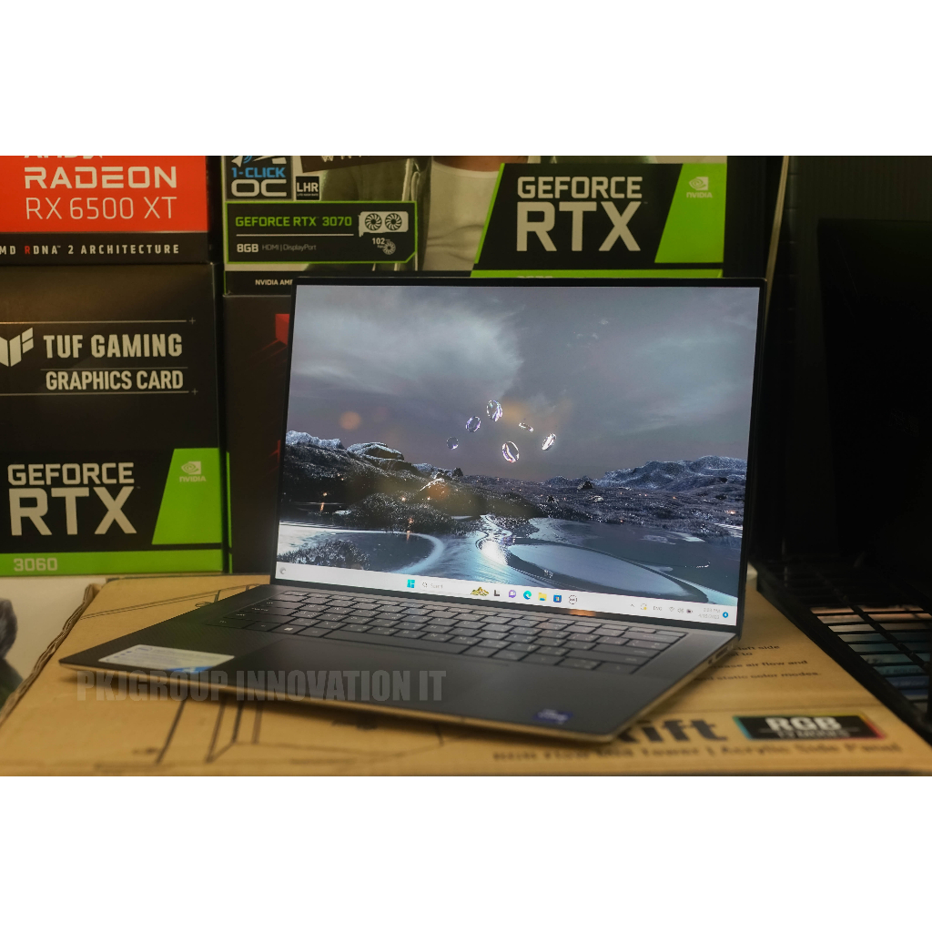 โน๊ตบุ๊คทำงานจอสัมผัสมือสอง Dell XPS 15 9520-W567315002TH i9-12900HK RAM 32 GB SSD 1 TB 3050Ti