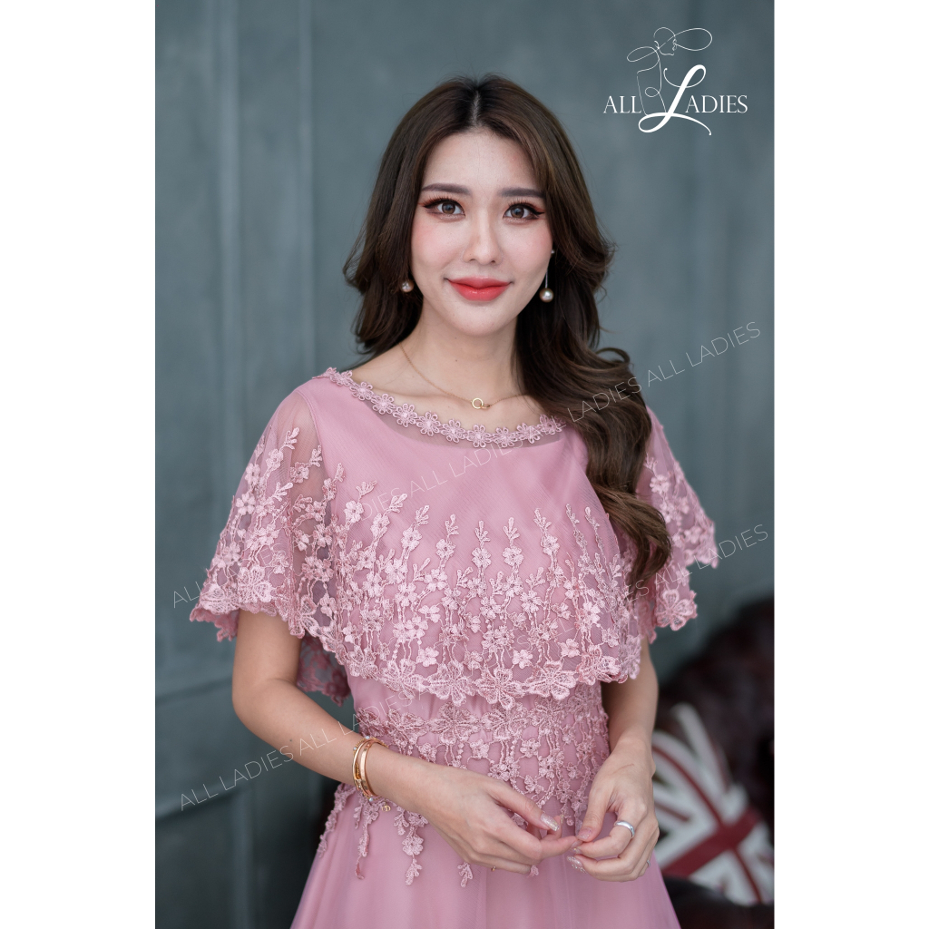 All Ladies เดรสแยกชิ้นคลุมไหล่ดอกไม้ ใส่แยกชิ้นได้ สวยหวานหรูหรา เดรสออกงาน เดรสลูกไม้ ชุดออกงานสีชมพู