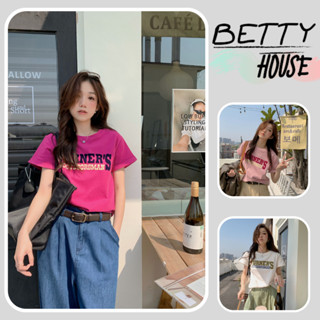 Betty House🎀เสื้อยืดหลวม🍒พิมพ์พระปรมาภิไธยย่อ เสื้อยืดสําหรับผู้หญิง  เสื้อมินิมอลที่มีสไตล์ 🌟พร้อมส่ง 💥พร้อมส่งจากกทม มาถึงใน 3-5 วัน