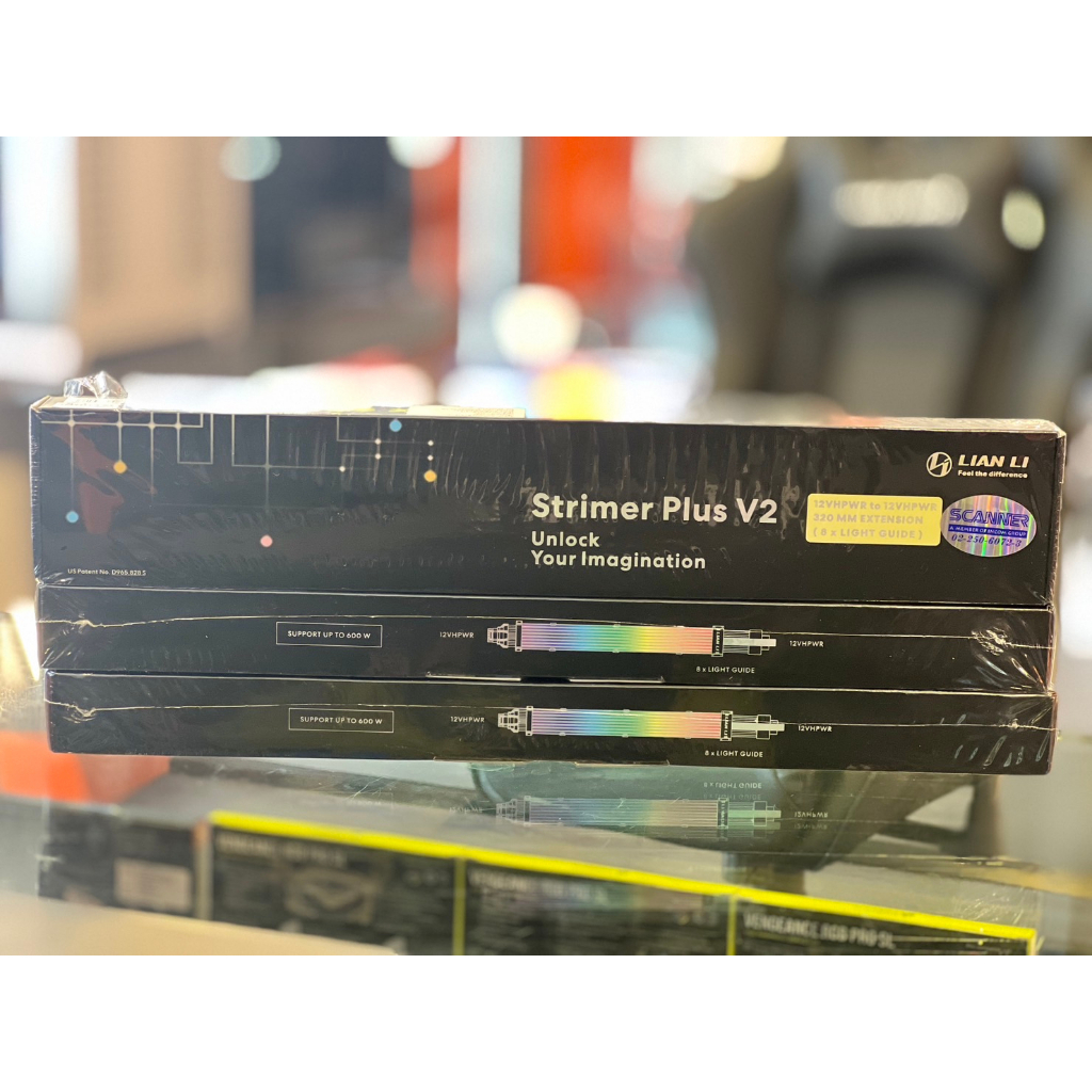 LIAN LI Strimer Plus V2 12+4 Pin 12VHPWR / 8 Light (PW16-8PV2) 12VHPWR Extension For RTX 4000 Series