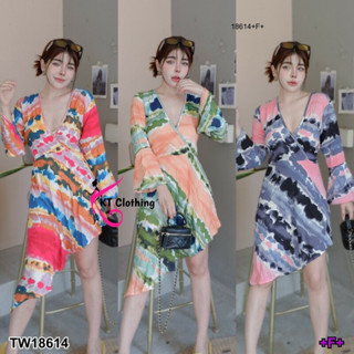 TT18614 เดรสคอวีระบายเฉียงหางปลาพิมลาย	V-neck fishtail ruffled dress with printed pattern