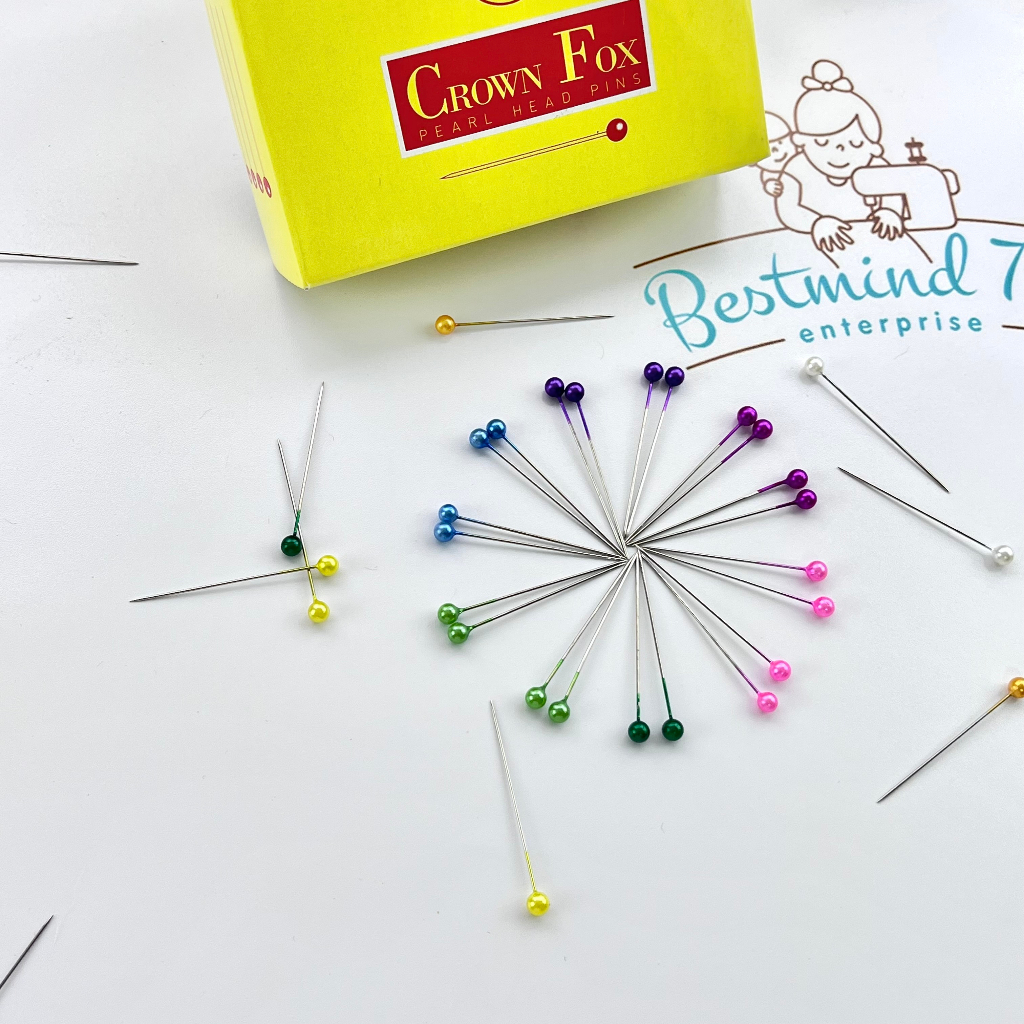 เข็มหมุดประมาณ 350  ตัว มี 9 สี