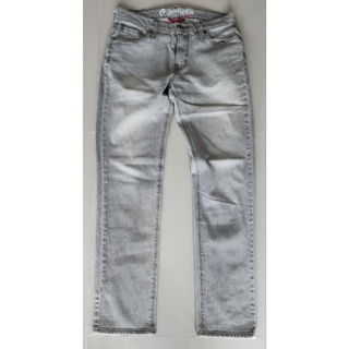 Levis denizen skinny  Size W31 (I2719)