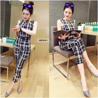 MM10979 Set เสื้อครอปเว้าสายลายสก็อต + กางเกงขายาวลายสก็อต Set: plaid strap crop top + plaid trousers