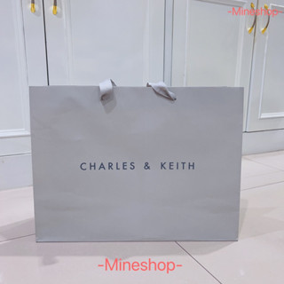 ถุงกระดาษ CHARLES &amp; KEITH ของแท้💯%