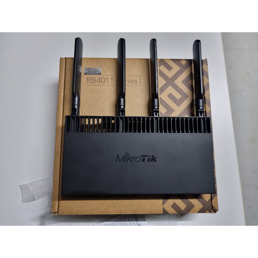 Mikrotik RB4011 (RB4011iGS+RM)