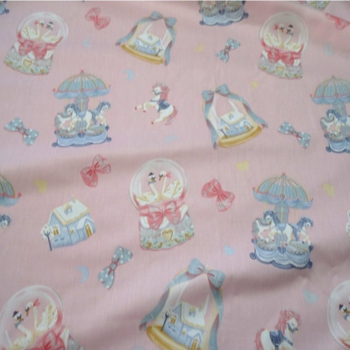 ผ้าคอตตอน 100% ทอทวิล ผ้าเมตร พิมพ์ลายหมี หน้ากว้าง 1.6 เมตร