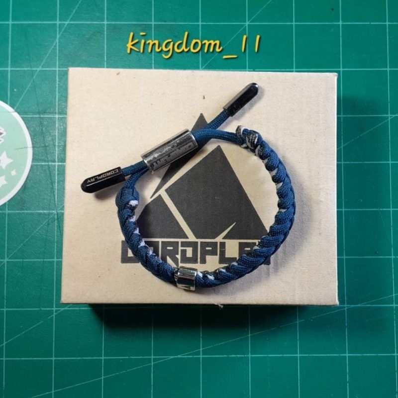 กำไลข้อมือ เชือกถัก PARACORD SHARK JAW [CordPlay] มือสอง