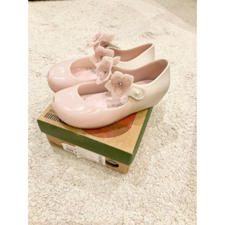 รองเท้าเด็กผู้หญิง Mini Melissa US10 16.5ซม รุ่นดอกไม้ สีชมพู สวยหวาน มือสองของลูกสาวค่ะ รองเท้าเจ้าหญิง