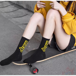 Drew House Logo Socks ถุงเท้าดรูวเฮาส์ ของหนุ่มจัสตีน ถุงเท้าทรงสูง ลายโลโก้ Drew ลายใหญ่ น่ารัก