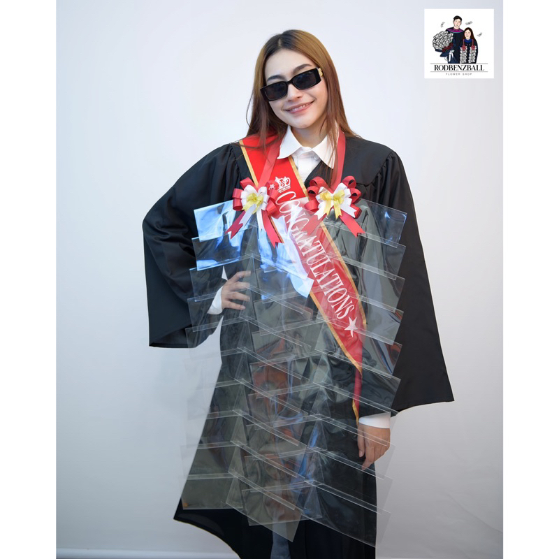 พวงมาลัย เงิน ใส่ ธนบัตร แบงก์ 40 ใบ (ข้างละ 20 ใบ)  ของขวัญรับปริญญา ของขวัญปัจฉิม ของขวัญบัณฑิต