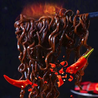 มาม่าเส้นดำGhost Pepper มาม่าผีบอก ซองใหญ่ รสเผ็ดที่สุดในโลก มาม่าแห้ง มาม่าเส้นดำ เส้นเหนียวนุ่มหนึบ 113กรัม