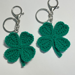 พวงกุญแจใบโคลเวอร์ clover ขนาด 8 cm. 🍀
