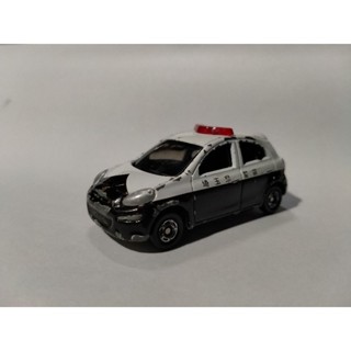 โมเดลรถเหล็ก TOMICA NISSAN MARCH 2010 S=1/58 #มือสอง