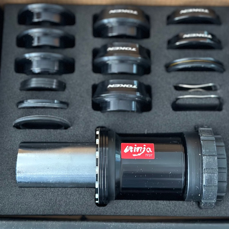 ชุดกะโหลก Token Ninja กะโหลกจักรยาน TF37 ขนาดเฟรม PF30/386 68-86mm พร้อมชุดแปลงออกขาจาน