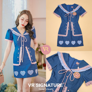 vr Dress สั้น คอปกกะลาสี แต่งกุ๊นขอบลูกไม้แต่งระบาย ผูกโบว์ช่วงปกคอเสื้อ