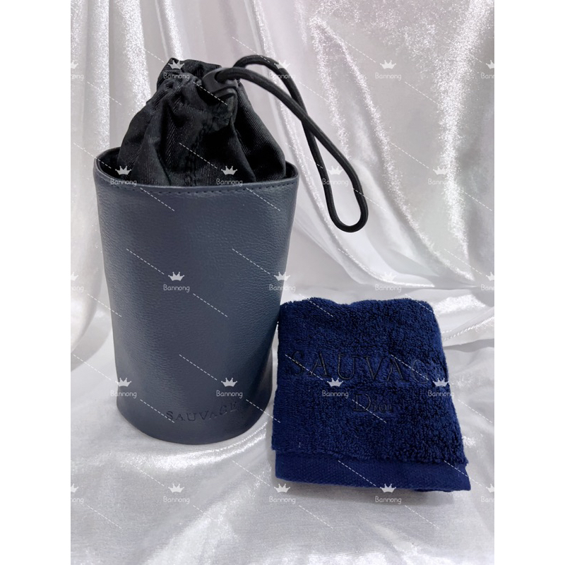 Dior sauvage towel & pouch กระเป๋าพร้อมผ้าเช็ดหน้า