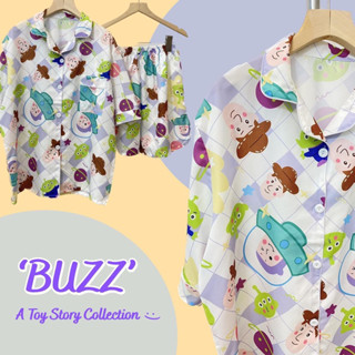 [มีโค้ดลด] Naptime ชุดนอนน่ารักลาย Toy story เสื้อ+กางเกง รุ่น "Buzz" ผ้าไหมอิตาลีนุ่มใส่สบาย