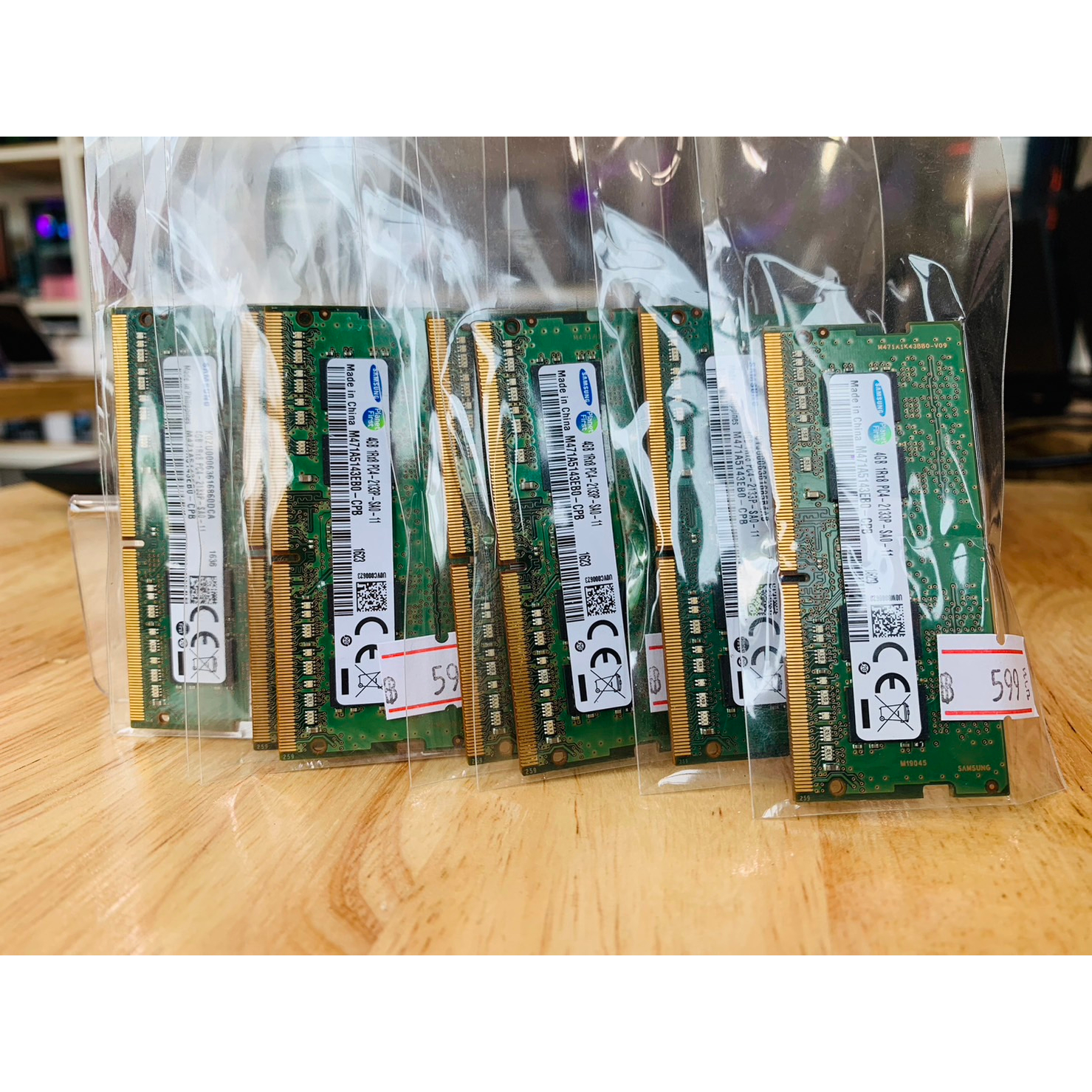 แรมโน๊ตบุ๊ค RAM DDR4 / Samsung 4GB 1Rx8 PC4-2133P-SA0 RAM Notebook สินค้ามีประกัน
