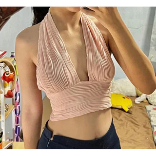 ครอปคล้องคอสีพื้นโชว์หลัง ผ้ามีดีเทล สวยปังค่าา สีจุกๆ เก็บให้หมดเลยแม่มมม่