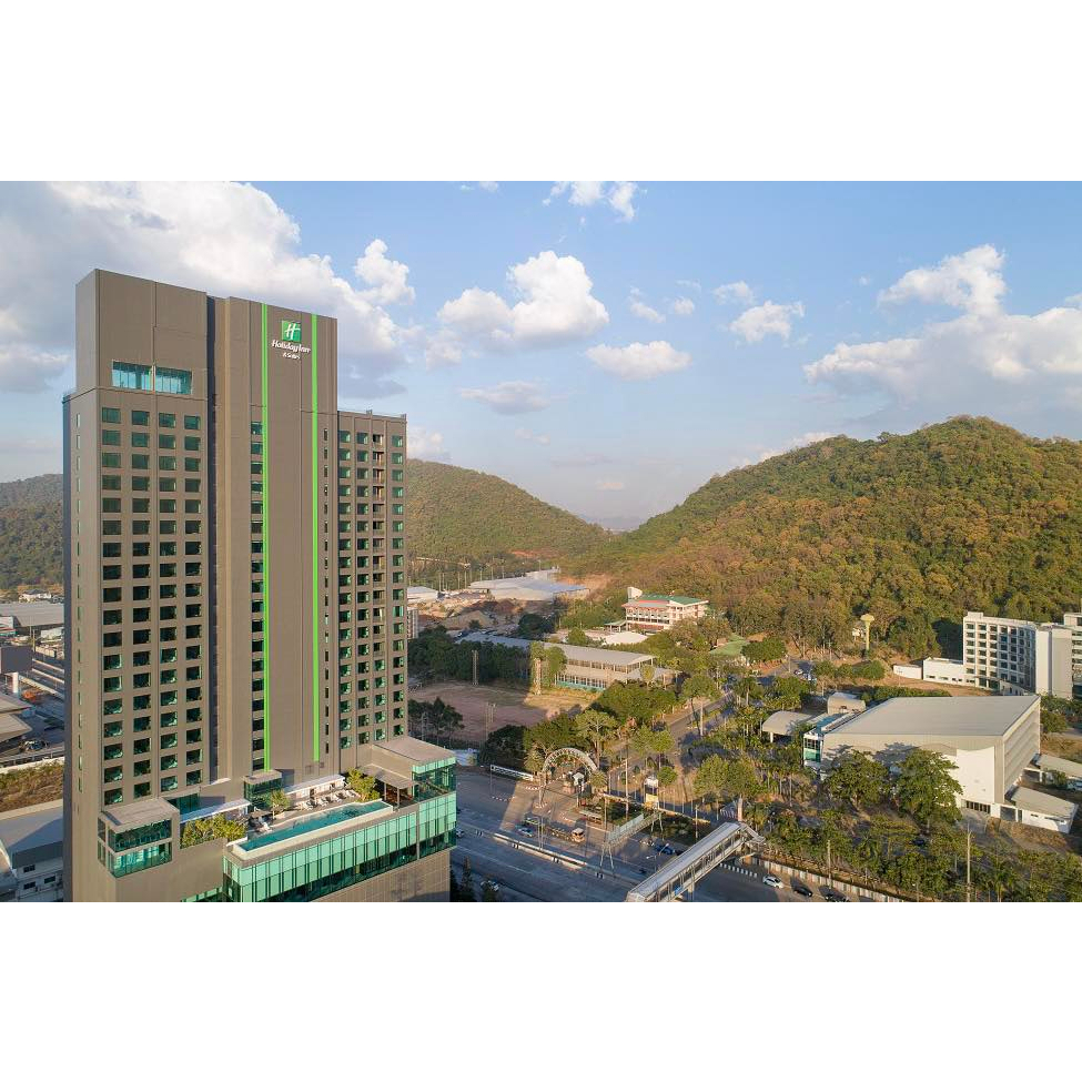 ราคาสุดคุ้ม!!!!!  Holiday inn& suite sriracha พักเสาร์ได้ไม่ต้องเสียเพิ่มแล้ว