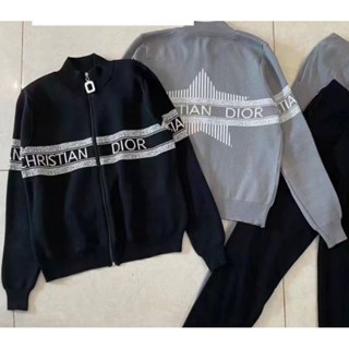 GoodNine พร้อมส่ง เสื้อแขนยาวผ้าไหมพรม สวยเรียบหรูดูดีมากผ้า…