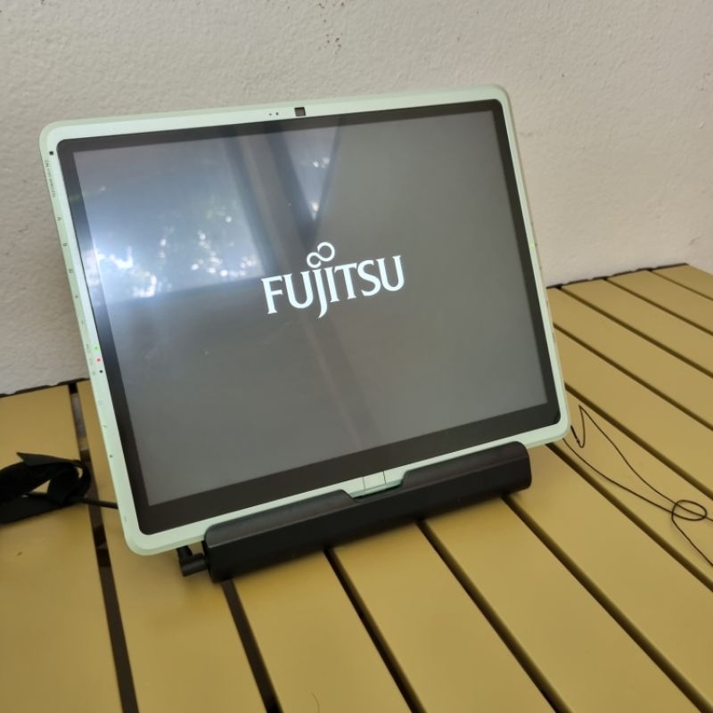 โน๊ตบุ๊ค แท็บเล็ต Notebook FUJITSU Core i5 รุ่นQL2 แรม4GB