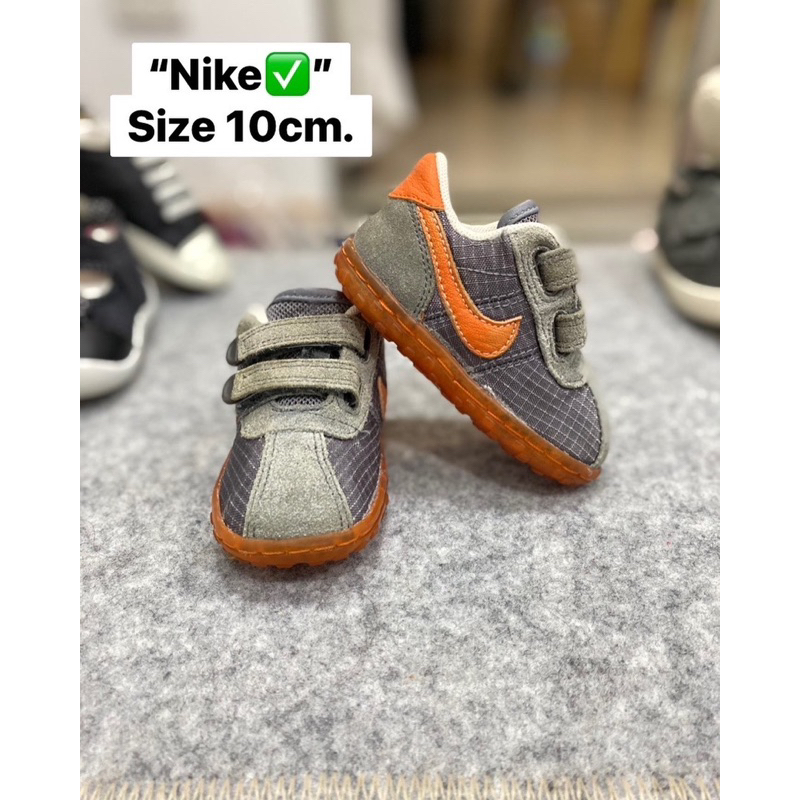 รองเท้าผ้าใบเด็กNike