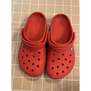 รองเท้าลำลองcrocs มือ2