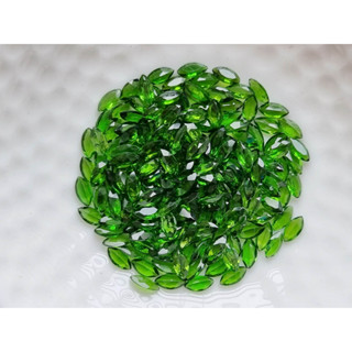 6x3mm. พลอยโครมไดออฟไซด์มาคี พลอยเนื้ออ่อนแท้ สีเขียวธรรมชาติ กะรัตละ 250 บาท
